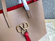 Valentino Garavani E/W Vring Size 39x32x14cm - 2