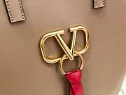 Valentino Garavani E/W Vring In Beige Size 34 x 40 x 12 cm - 6