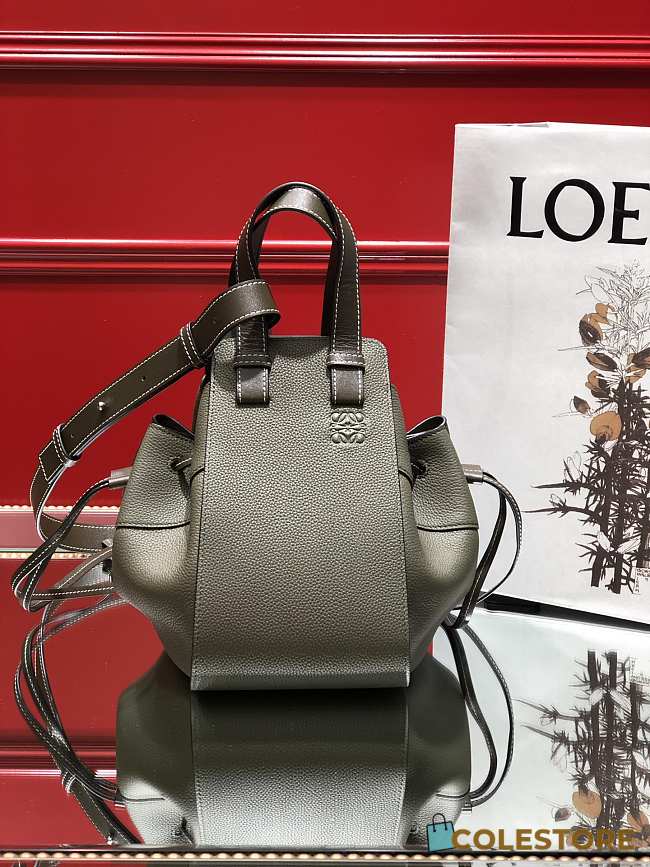 Loewe Hammock Bag in Grey Calfskin Size 32 x 28 x 15 cm - 1