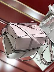 Loewe Puzzle Bag Soft Grained Calfskin Blossom/Pink Size 18*12.5*8cm - 3