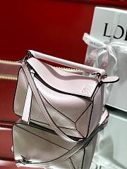 Loewe Puzzle Bag Soft Grained Calfskin Blossom/Pink Size 18*12.5*8cm - 4