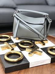 Loewe Puzzle Bag Soft Grained Calfskin Grey Size 18*12.5*8cm - 1