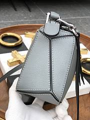 Loewe Puzzle Bag Soft Grained Calfskin Grey Size 18*12.5*8cm - 3