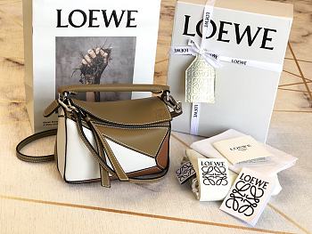Loewe Puzzle Bag Soft Khaki Calfskin Brown Size 18*12.5*8cm