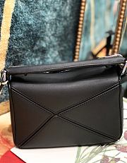 Loewe Puzzle Bag Soft Black Calfskin Size 18*12.5*8cm - 3