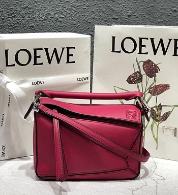 Loewe Puzzle Bag Soft Dark Pink Calfskin Size 18*12.5*8cm