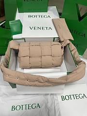 Bottega Veneta Tech Cassette Padded Bag Cream 628951 Size 30cm*15cm*7.5cm - 1