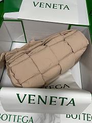 Bottega Veneta Tech Cassette Padded Bag Cream 628951 Size 30cm*15cm*7.5cm - 2