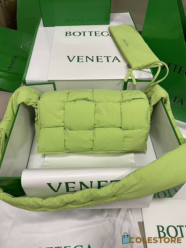 Bottega Veneta Tech Cassette Padded Bag Green 628951 Size 30cm*15cm*7.5cm - 1