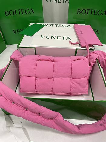 Bottega Veneta Tech Cassette Padded Bag Pink 628951 Size 30cm*15cm*7.5cm