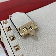 Small Rockstud Grainy Calfskin Crossbody Bag White 19cm - 2