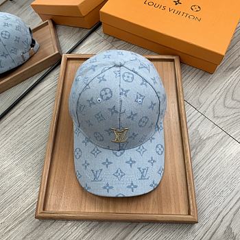 LV Hat 21 Azure