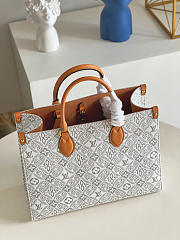 Louis Vuitton Onthego Tote Bag Size 35x17x14cm - 4