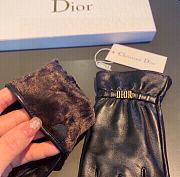Dior Gloves Logo  - 4