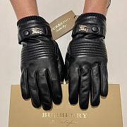 Burberry Men's Gloves  - 1