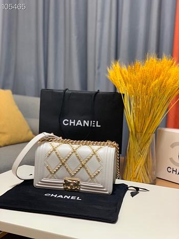 Chanel Boy Bag Latest Bag White 67086 Size 25cm