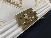 Chanel Boy Bag Latest Bag White 67086 Size 25cm - 4