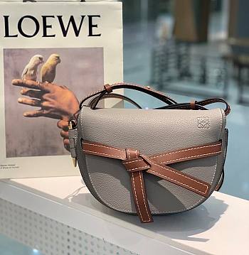 Loewe Small Gate Crossbody Bag 26167 Size 25x18x10cm