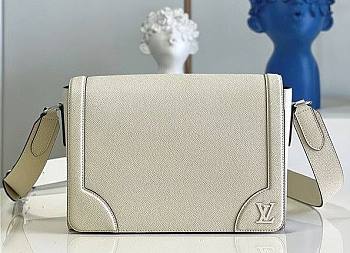 Louis Vuitton New Flap Messenger Bag White M30807