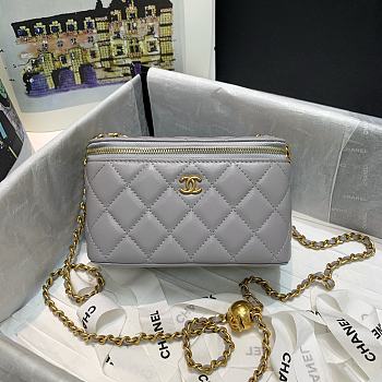 Chanel Medium Classic Box A88828 Size 16cm