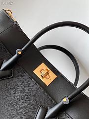 Louis Vuitton On My Side Wool Details M53826 Size 30.5 x 24.5 x 14 cm - 5