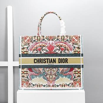 Dior Book Tote Toile De Jouy Multicolor Size 42cm