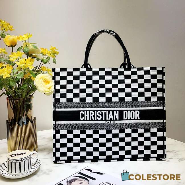 Dior Book Tote Caro Detail Size 42cm - 1