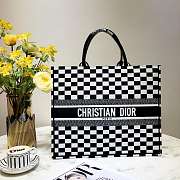 Dior Book Tote Caro Detail Size 42cm - 1
