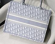 Dior Book Tote Embroidery M1286 Size 36cm - 2