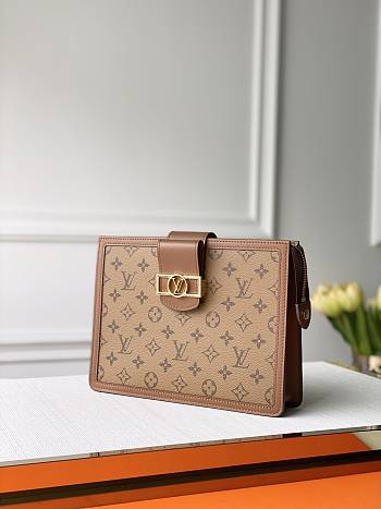 Louis Vuitton Pouch Size 27cm