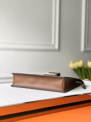 Louis Vuitton Pouch Size 27cm - 4