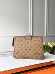 Louis Vuitton Pouch Size 27cm - 5