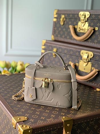 Louis Vuitton Vanity Monogram In Grey M45165 19cm 
