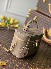 Louis Vuitton Vanity Monogram In Grey M45165 19cm  - 3
