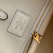 Colestore Louis Vuitton Onthego Monogram Tote Bag Size 35cm  - 6