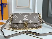 Louis Vuitton Favorite Monogram Bio colour Size 24cm  - 1