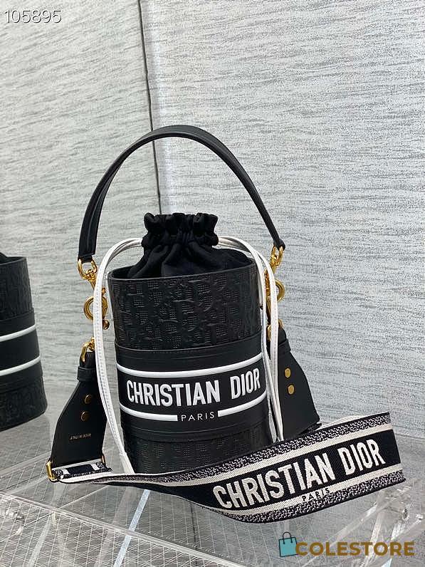 Dior Bucket Logo Sring and Sumer 2022  - 1