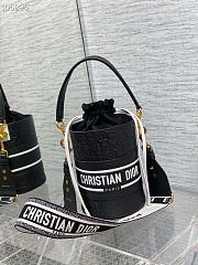 Dior Bucket Logo Sring and Sumer 2022  - 6