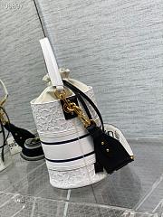 Dior Bucket Logo Spring and Summer 2022 In White - 5