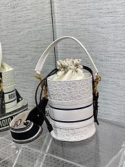 Dior Bucket Logo Spring and Summer 2022 In White - 4