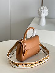 Louis Vuitton Cluny Mini Epi Leather M58931 Size 20cm  - 5