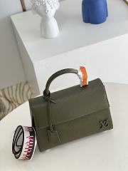 Louis Vuitton Cluny Mini Khaki Epi Leather M58931 Size 28cm - 3