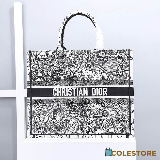 Dior Book Tote Latte Zodiac Embroidery Size 41.5cm - 1