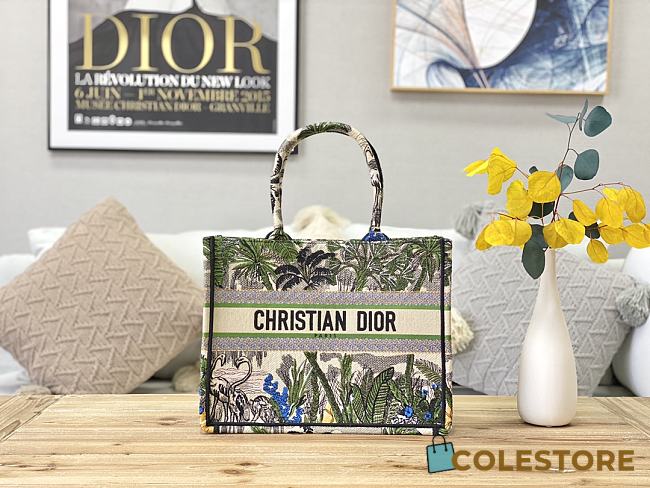 Dior Book Tote Coconut Embroidery In Green Size 37cm  - 1
