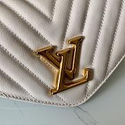Louis Vuitton Multi Pochette New Wave In White 21cm  - 3