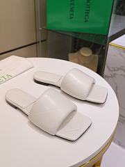 Bottega Veneta Rubber Lido White Leather Sandals   - 6