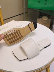 Bottega Veneta Rubber Lido White Leather Sandals   - 4