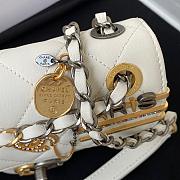 Chanel Flab Bag 2021 White Size 19cm  - 6