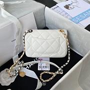 Chanel Flab Bag 2021 White Size 19cm  - 5