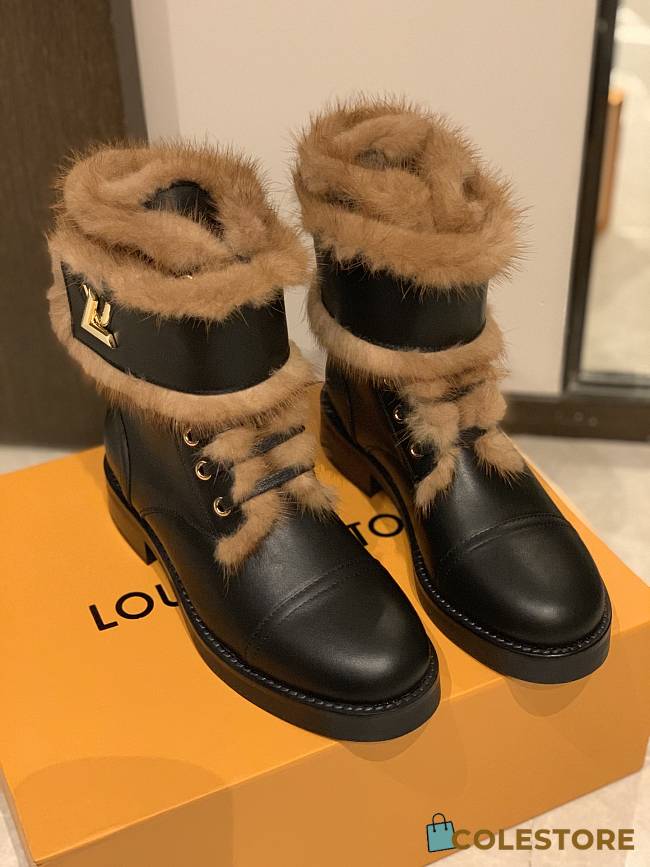 Louis Vuitton Twist Shearling - 1